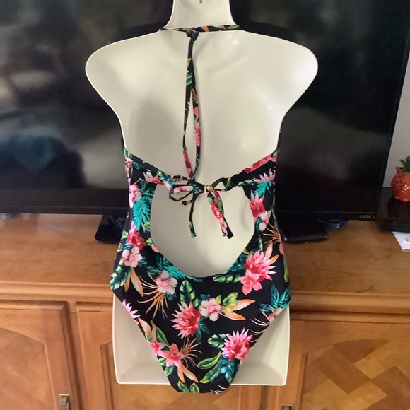 Shade & Shore one piece swimsuit black floral 36C 10/12 NWOT ties back box 1,000 - Picture 2 of 16
